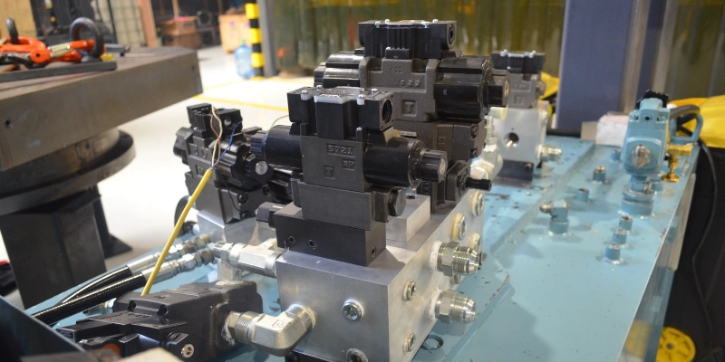 Montaje modular válvulas NACHI